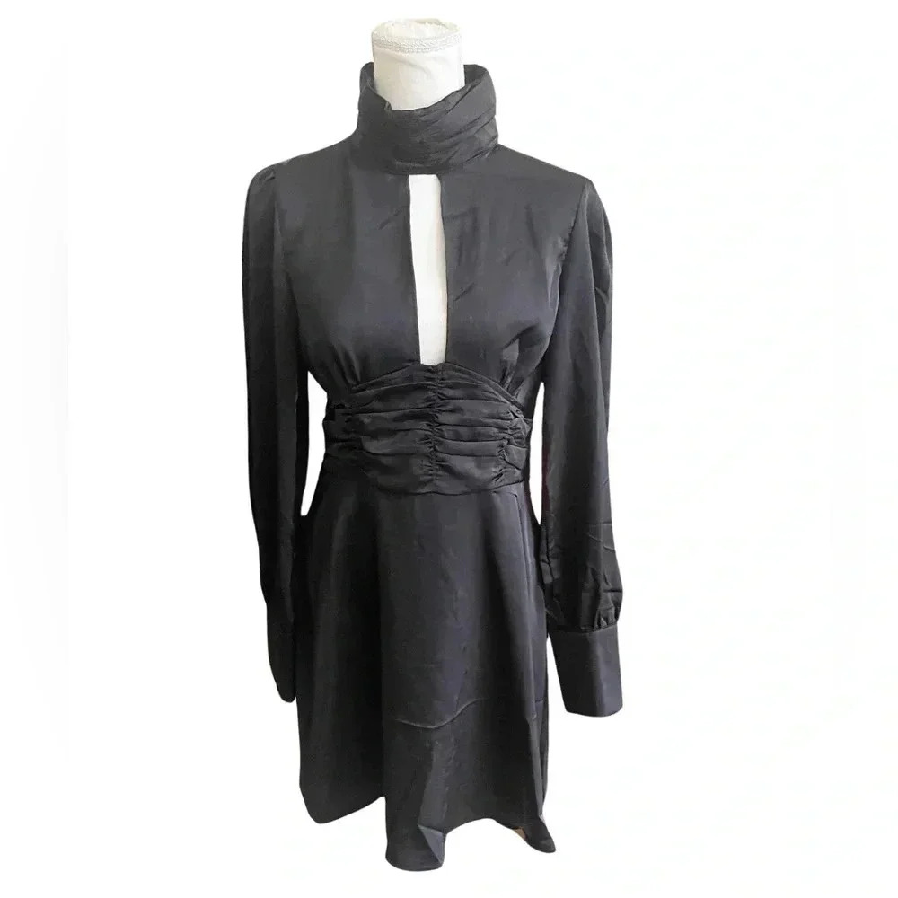 Edit by nine High neck, plunge neck, long sleeves dress. Soft silky finish - Picture 4 of 11